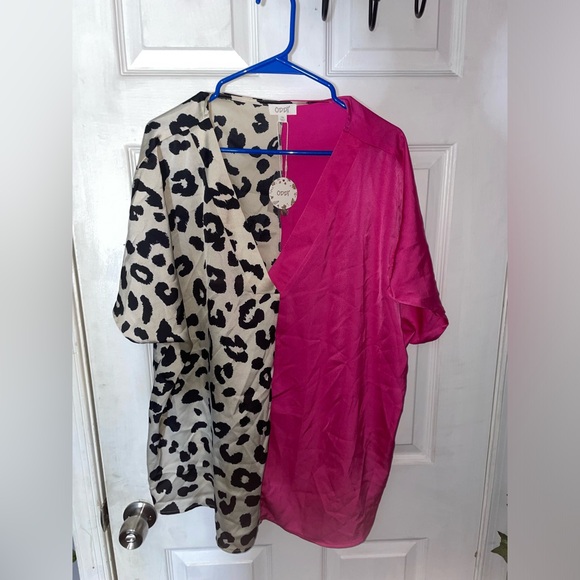 Oddy Split Pattern Shirt - Picture 3 of 7